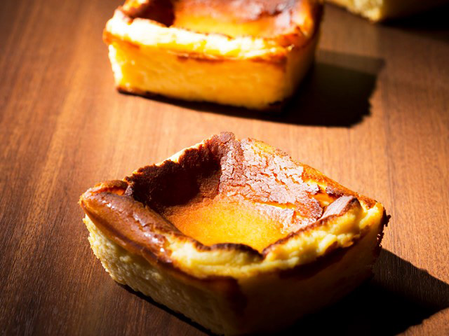 バスクチーズケーキ